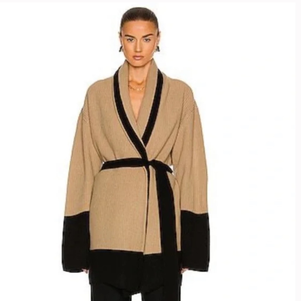 Quinn Robe in Tan Wool
SER.O.YA